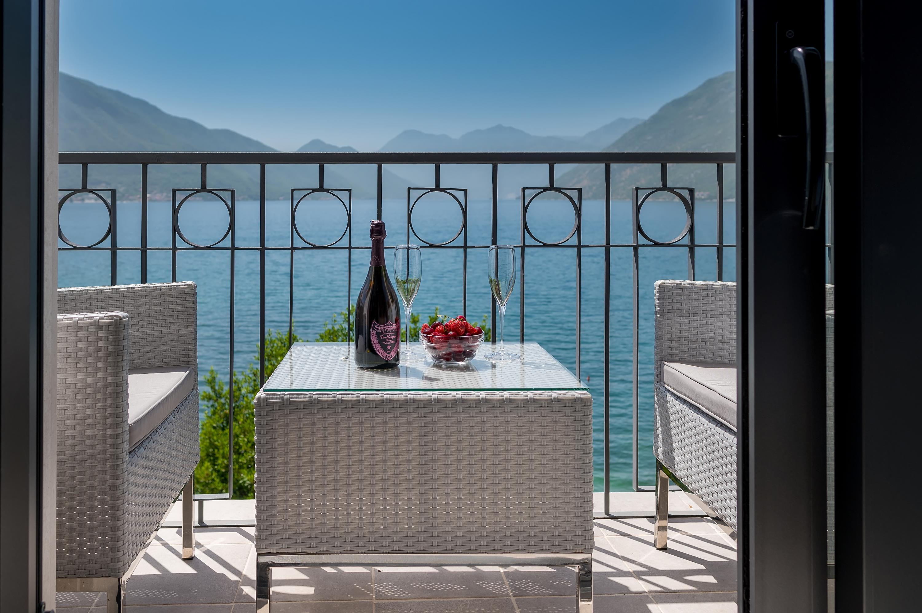 Hotel Casa Del Mare - Essenza Kotor Bagian luar foto
