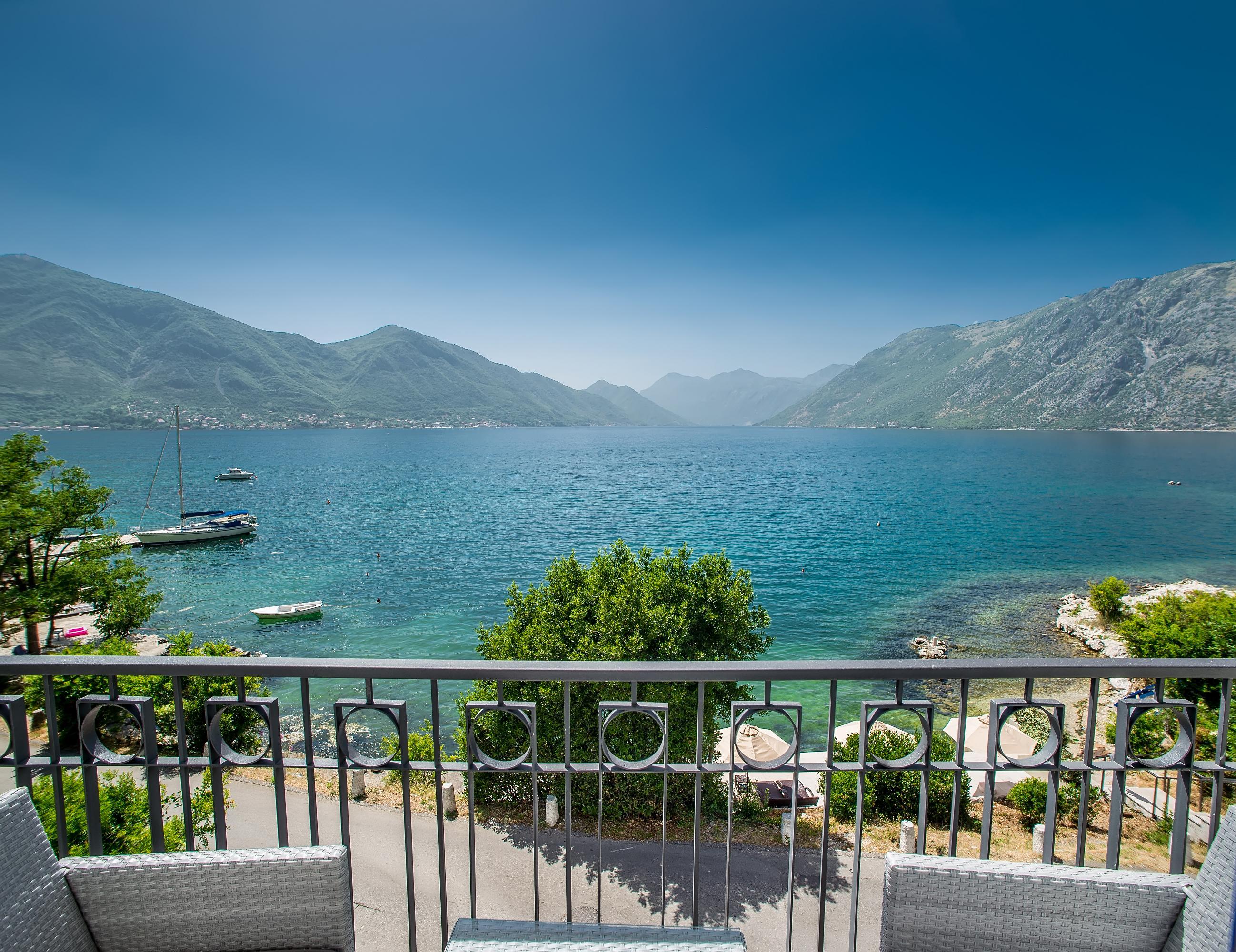 Hotel Casa Del Mare - Essenza Kotor Bagian luar foto